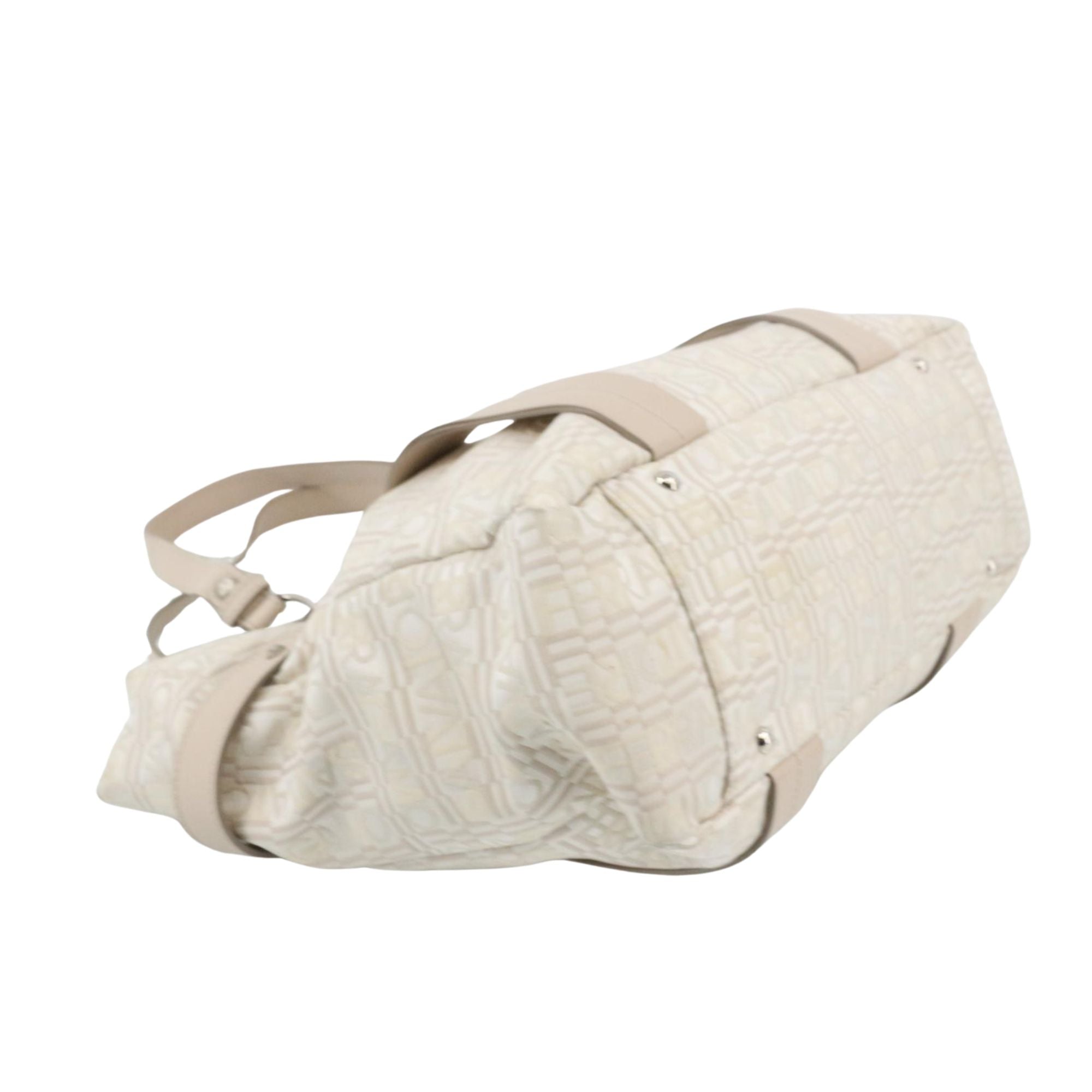 Bolso tote Salvatore Ferragamo beige jacquard monograma con detalles en piel