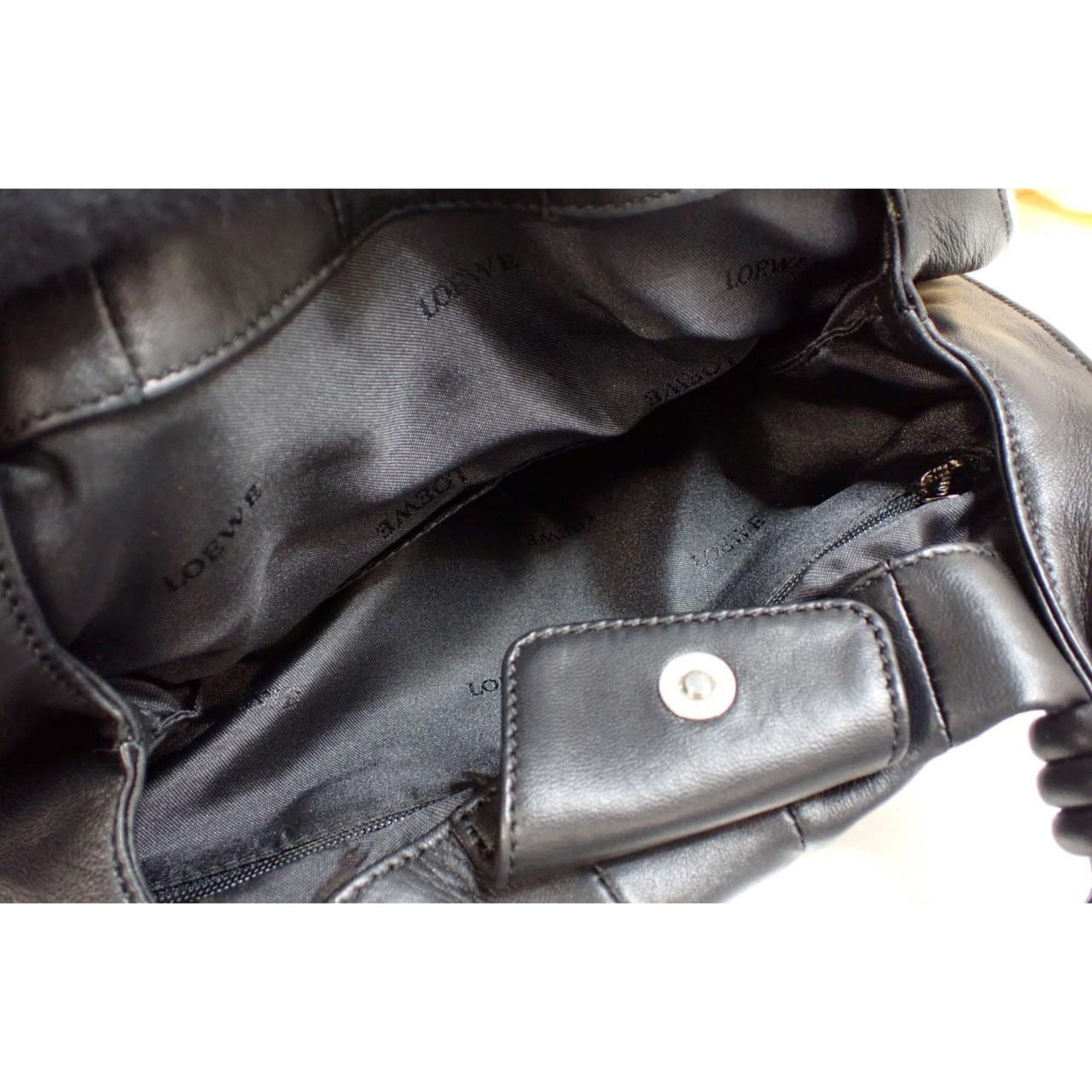Bolso Loewe Flamenco Knot Tote Negro en Piel