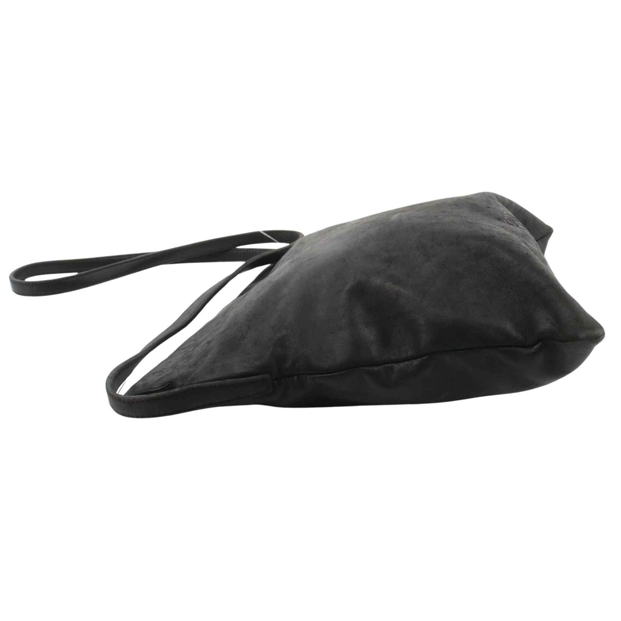Bolso Loewe Cushion Negro de Piel | Diseño Minimalista Vintage