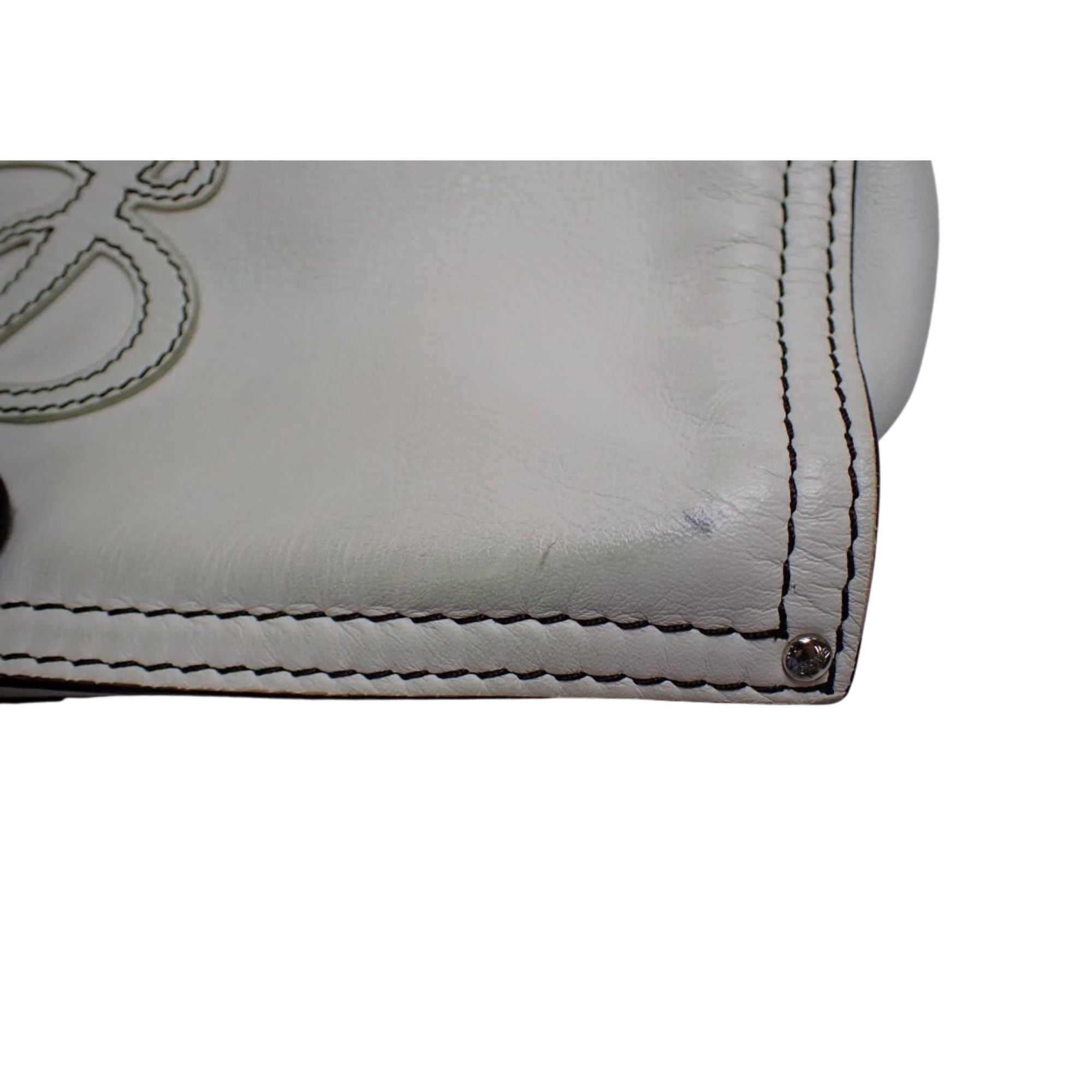 Bolso Loewe Tote en Piel Blanca con Anagrama y Logo LOEWE – Vintage