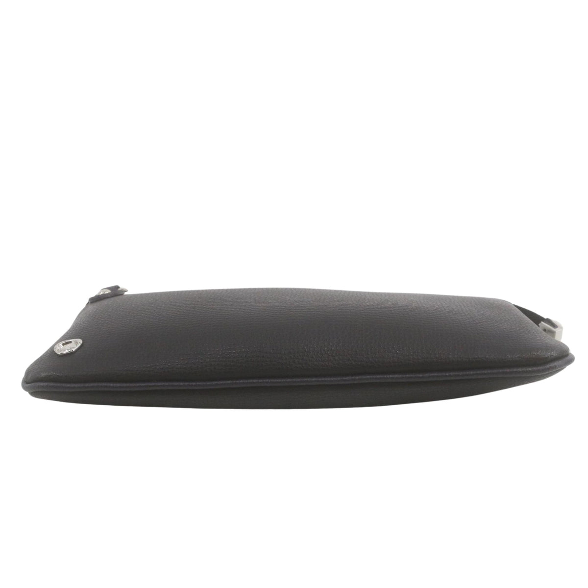 A.D.M.J. – Clutch de piel negra granulada con bandolera desmontable | Made in Japan
