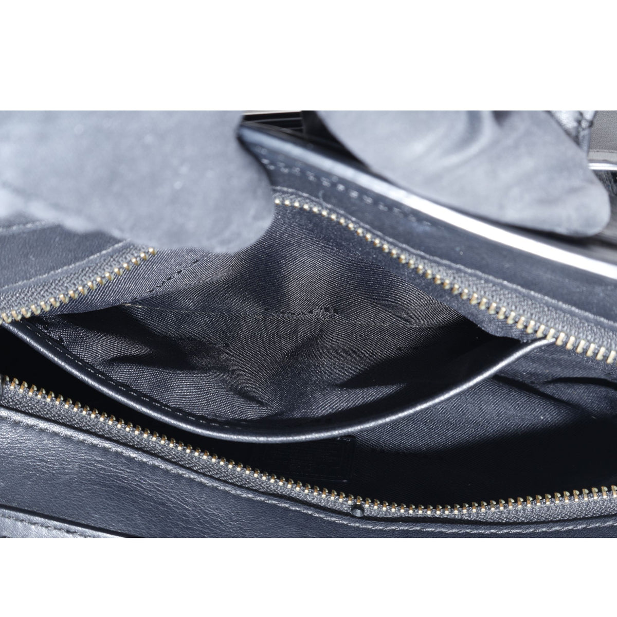 Coach Swagger 27 – Bolso de piel negra con herrajes plateados