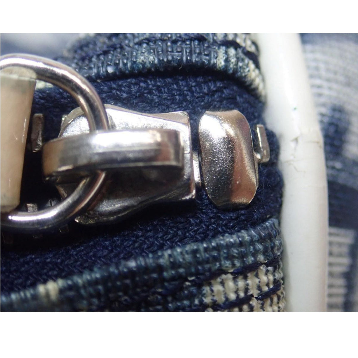 Christian Dior Trotter nº 2 Vintage – Neceser de mano azul marino y blanco
