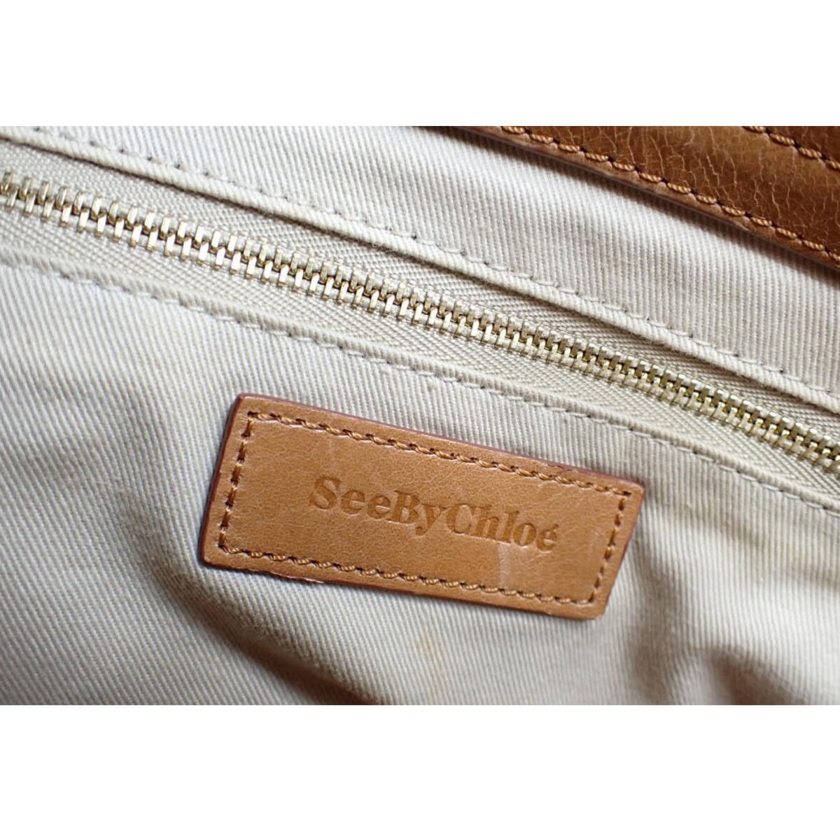 See by Chloé – Bolso de piel camel con herrajes dorados y bandolera
