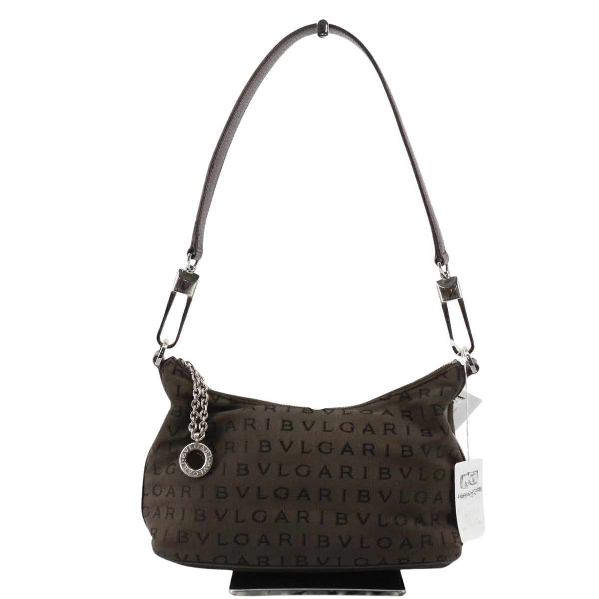 BVLGARI – Bolso de hombro con monograma en tejido marrón y herrajes plateados