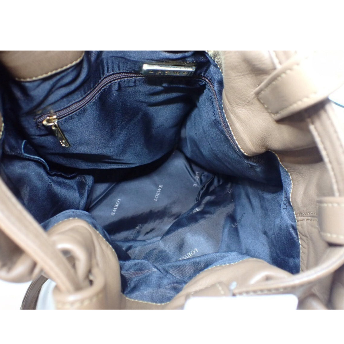 Loewe Vintage – Mochila de piel marrón camel con anagrama grabado