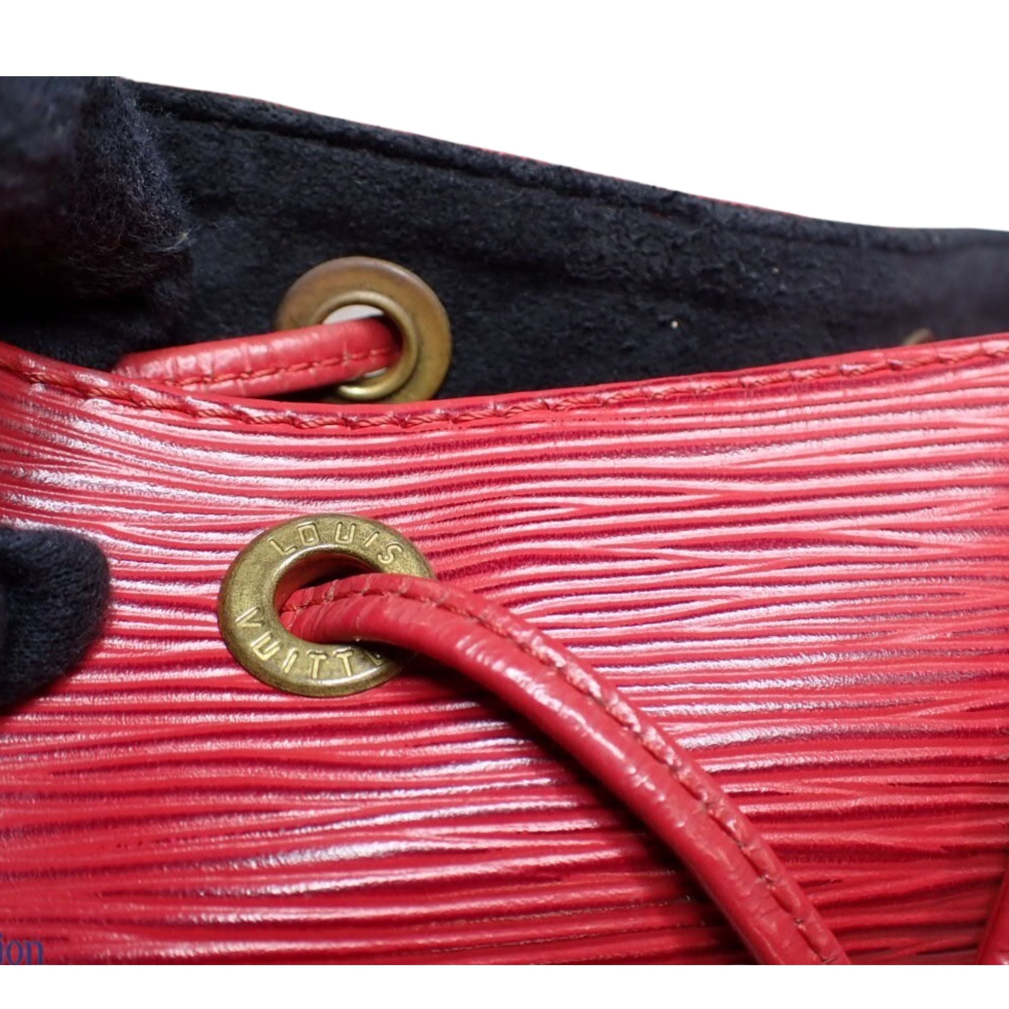 Louis Vuitton Noé Epi Red Shoulder Bag