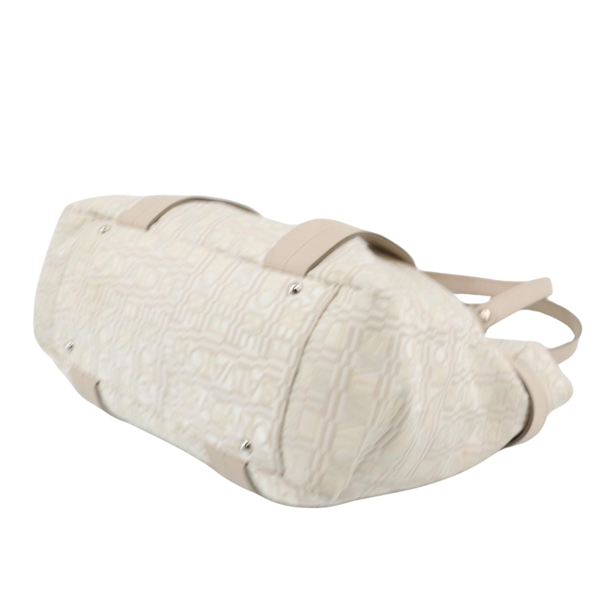 Bolso tote Salvatore Ferragamo beige jacquard monograma con detalles en piel