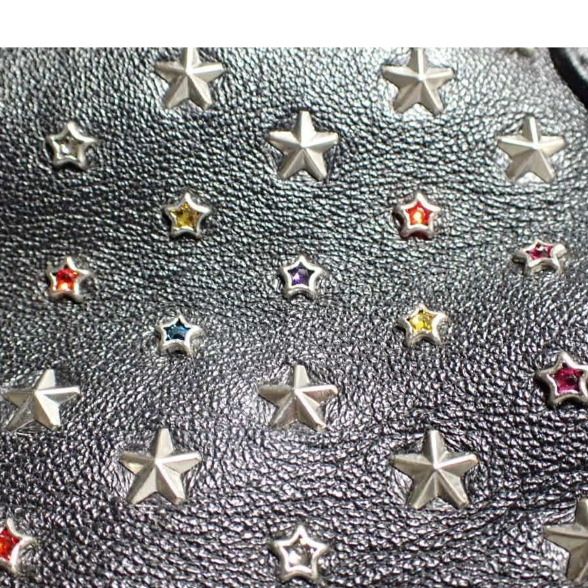 Jimmy Choo Mini Tote Negra con Estrellas Multicolor y Bandolera