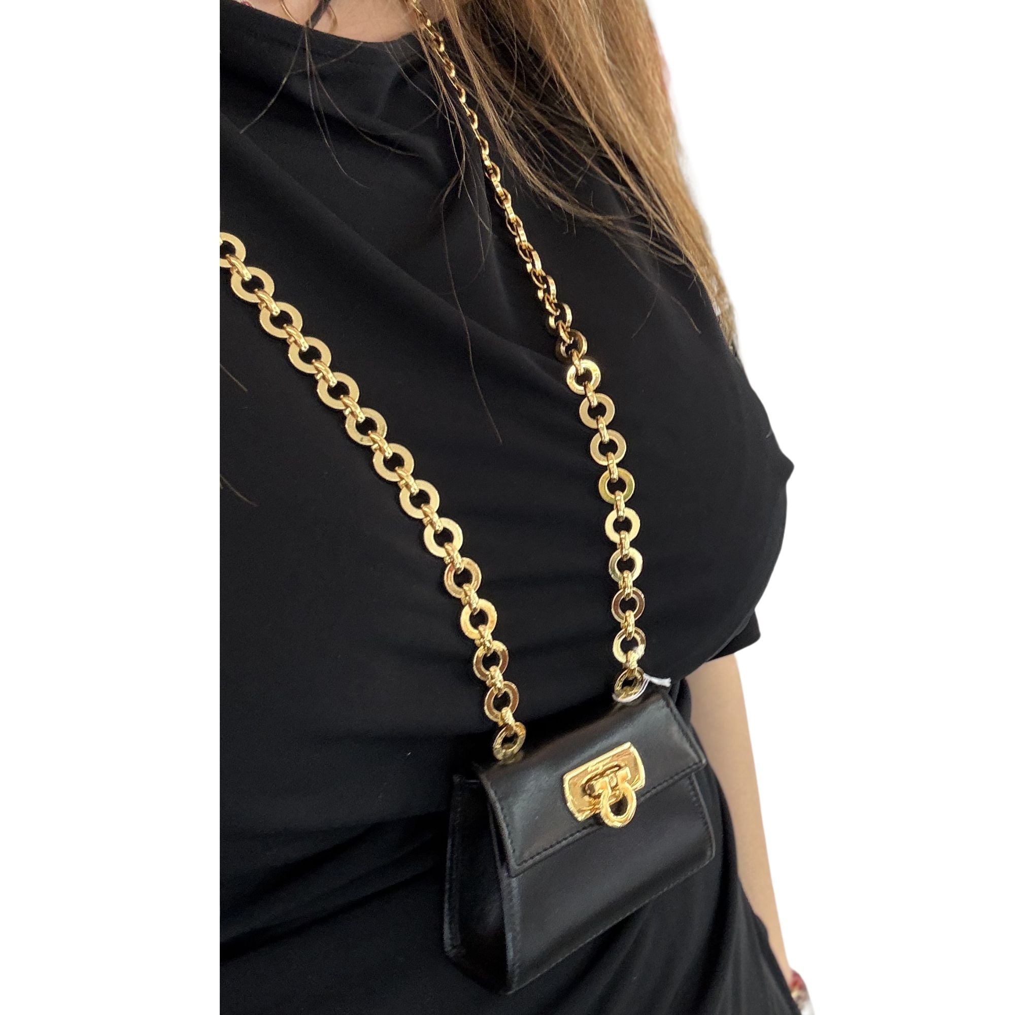 Salvatore Ferragamo Vintage Gancini Mini Shoulder Bag Negra