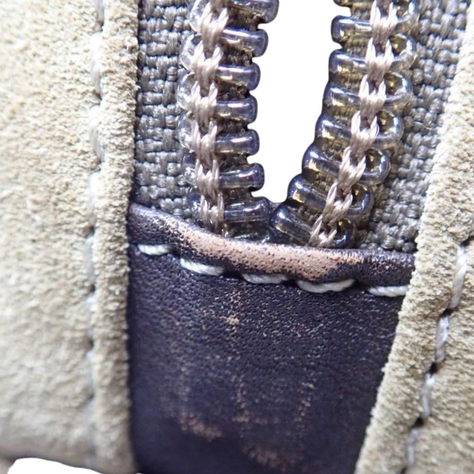 Bolso Loewe Amazona Vintage Ante Beige y Piel Marrón – Made in Spain