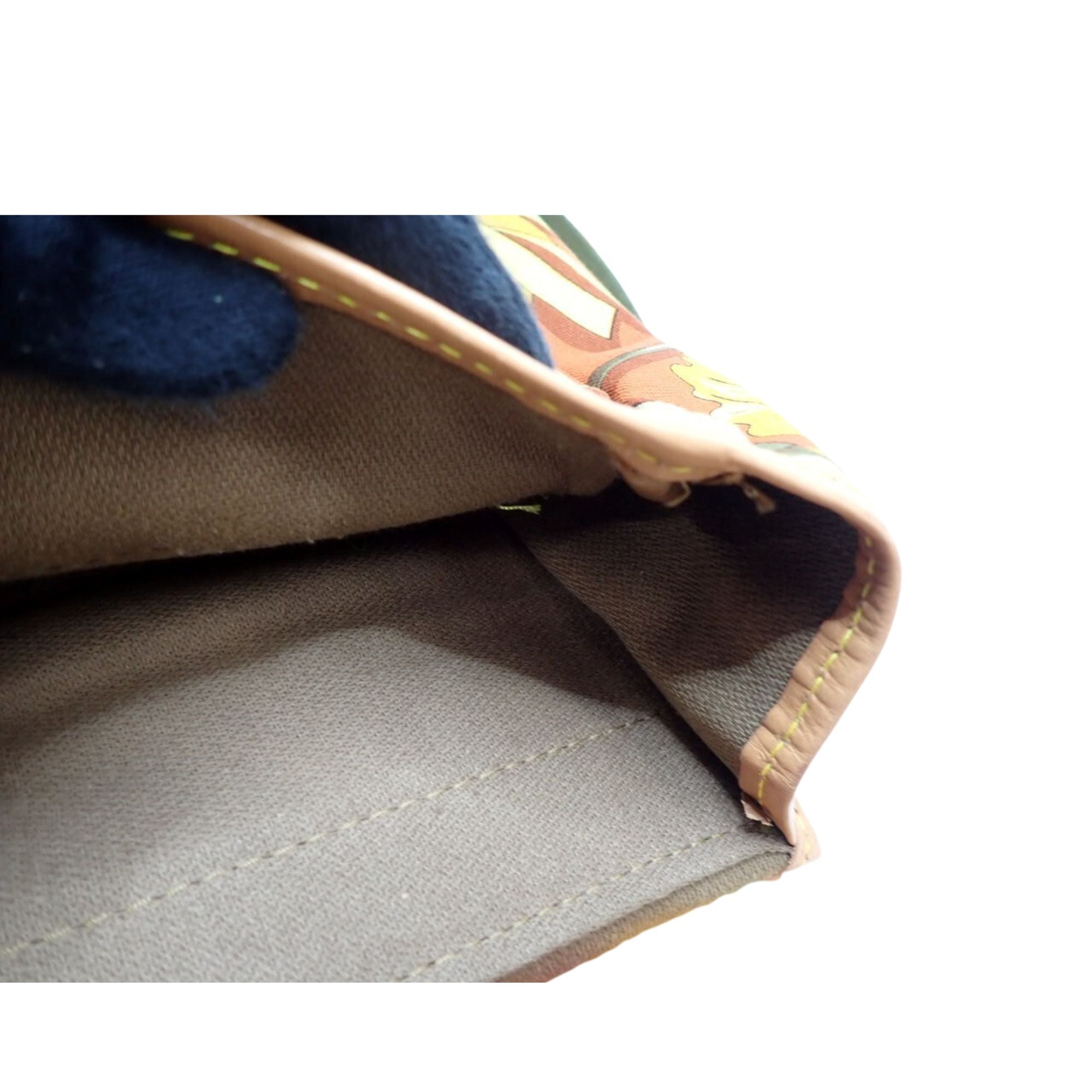 Bolso Loewe Vintage Estampado Multicolor con Detalles en Piel