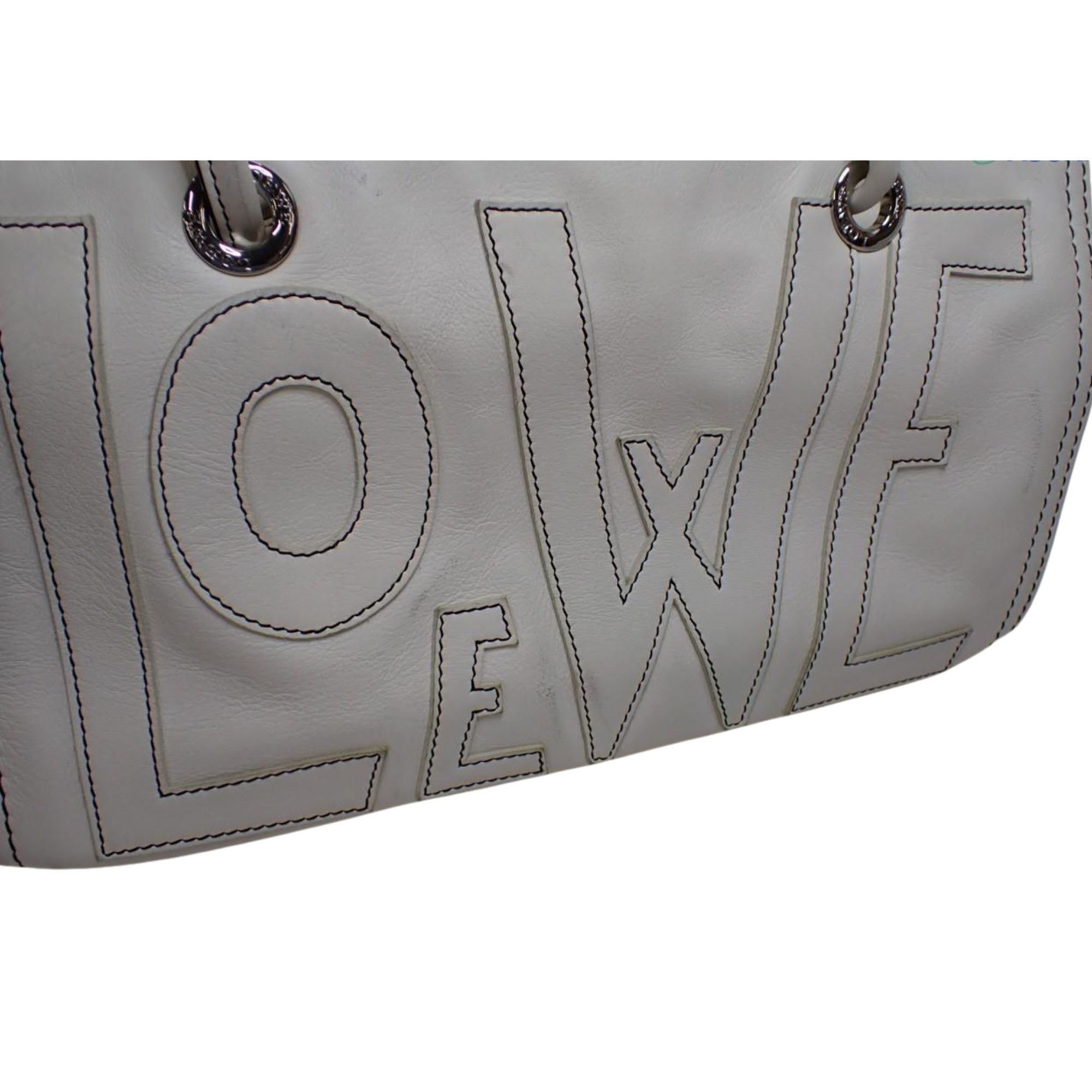 Bolso Loewe Tote en Piel Blanca con Anagrama y Logo LOEWE – Vintage