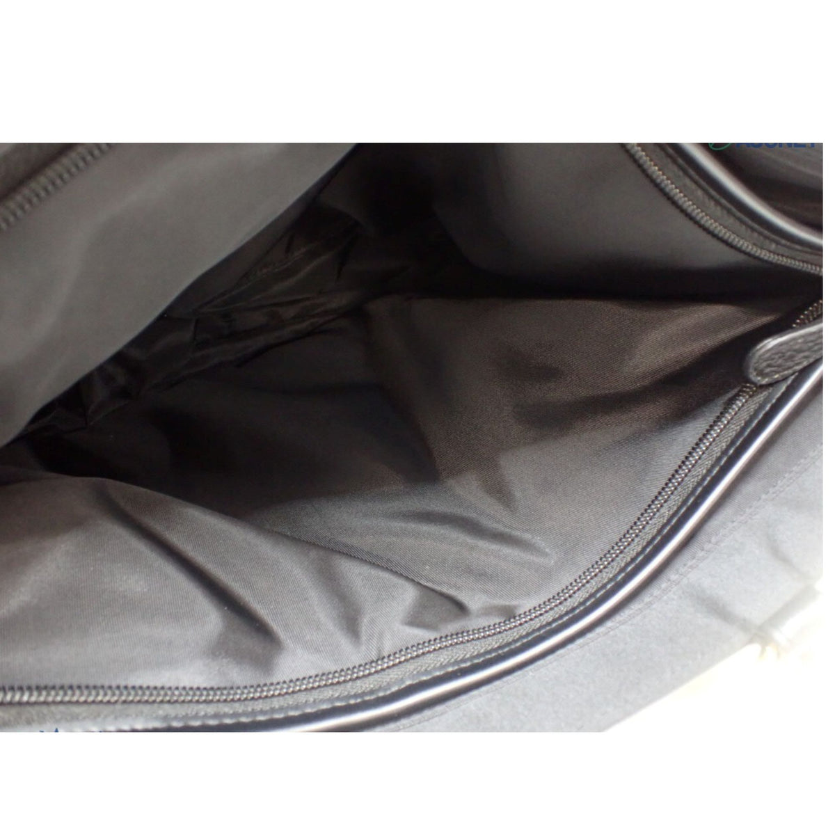 Roberta di Camerino – Bolso de mano estampado geométrico rojo con asas de piel negra