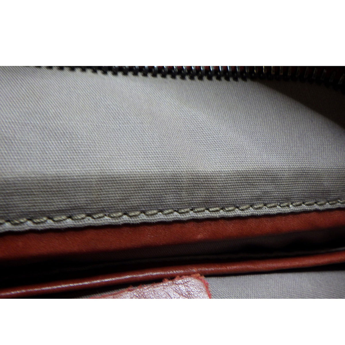 Bottega Veneta Intrecciato – Bolso bandolera de piel trenzada color coñac