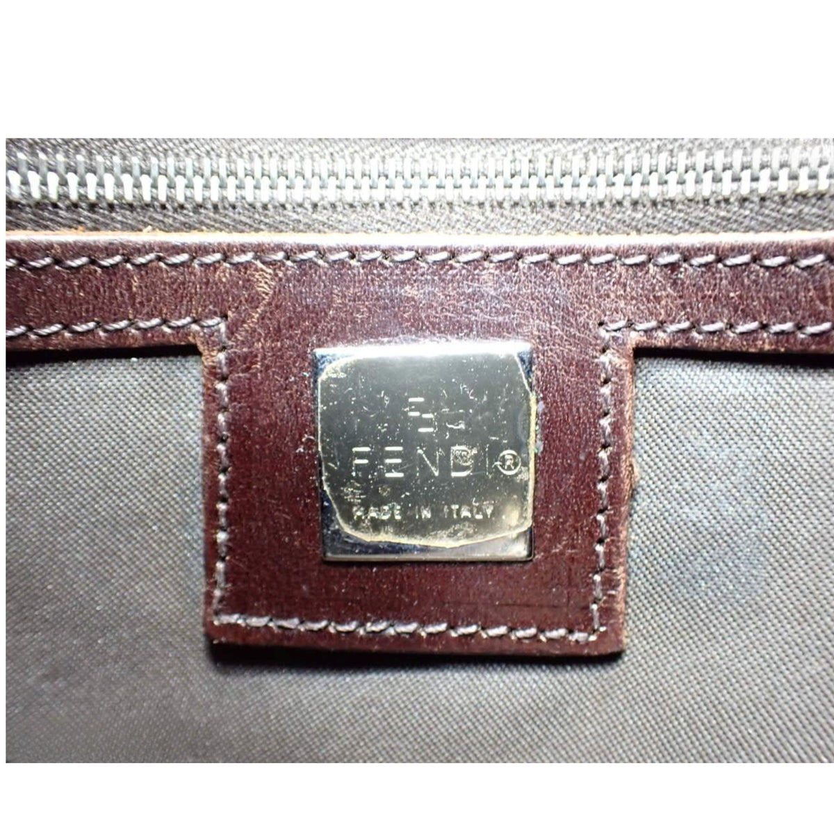 Fendi Zucca Vintage – Bolso Tote de Lona Monogram FF Marrón con Asas de Piel