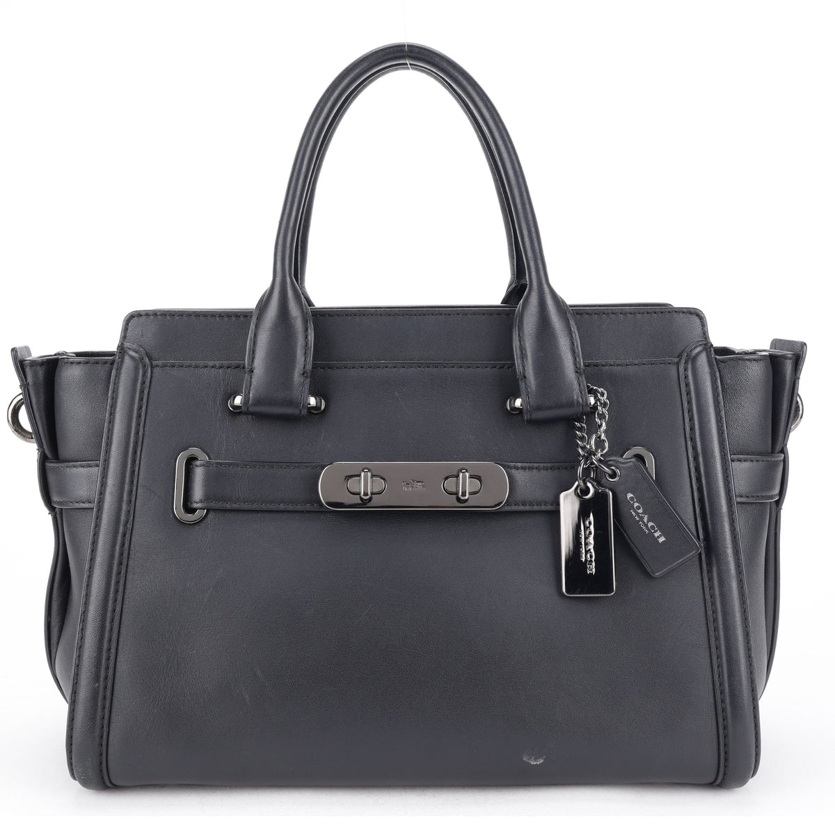 Coach Swagger 27 – Bolso de piel negra con herrajes plateados