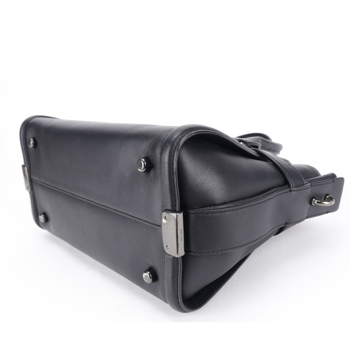 Coach Swagger 27 – Bolso de piel negra con herrajes plateados