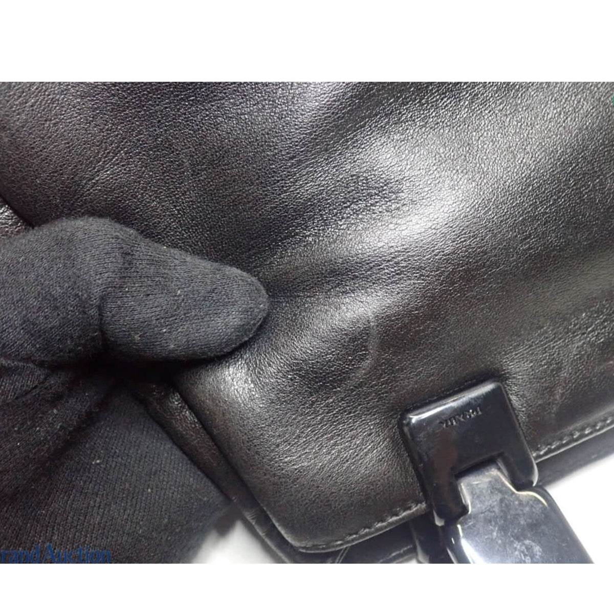 Prada Vintage – Bolso de mano de piel negra con asas rígidas