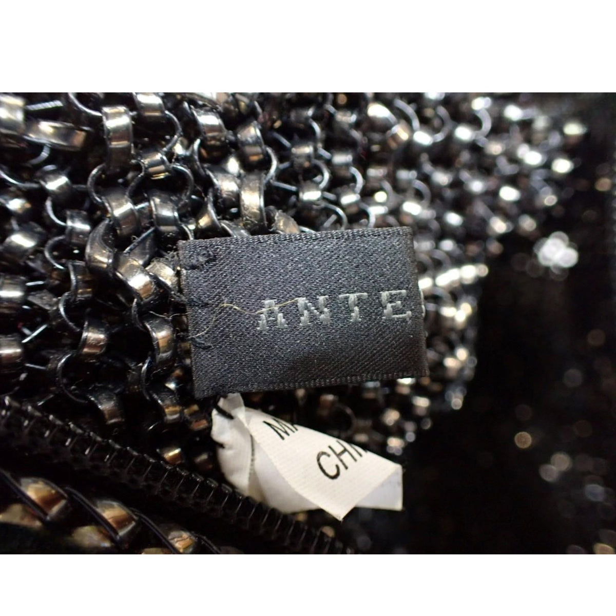 ANTEPRIMA – Bolso de malla metálica negra con diseño fruncido y asas largas