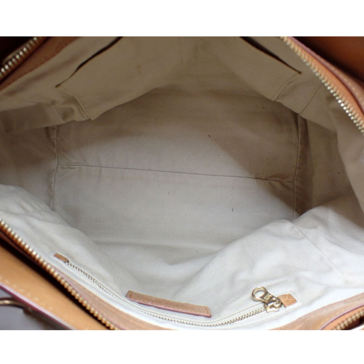 See by Chloé – Bolso de piel camel con herrajes dorados y bandolera