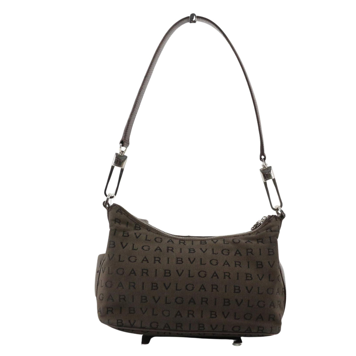 BVLGARI – Bolso de hombro con monograma en tejido marrón y herrajes plateados