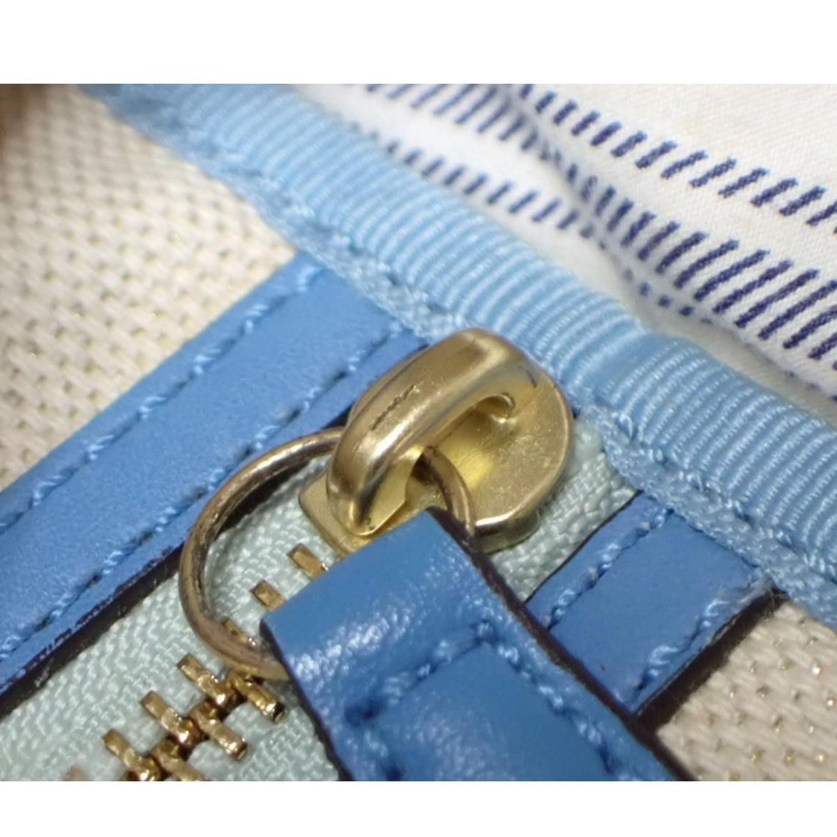 Coach 14998 – Bolso tote de lona crema con ilustración marinera y detalles de piel