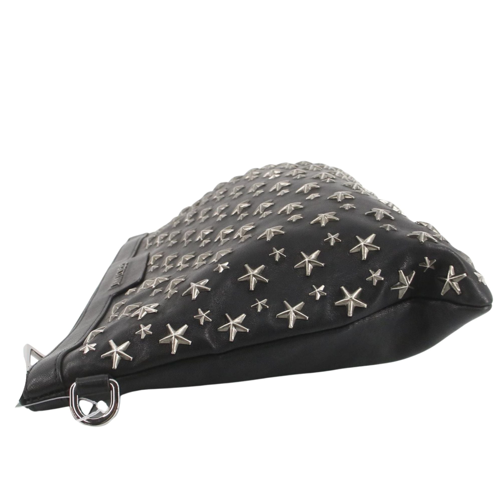 Clutch Jimmy Choo en piel negra con estrellas metálicas – Iconic design